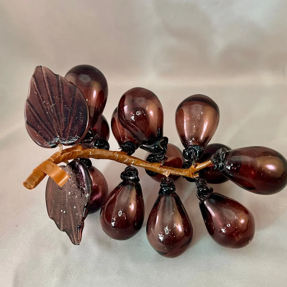 Unbranded Glass Grapes Amethyst Purple Good Vintage Mid Century Modern Decor